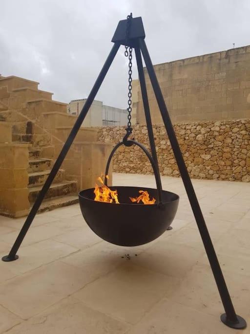 Farmhouse Villa With Large Pool And Garden In Gozo Għarb Exterior foto