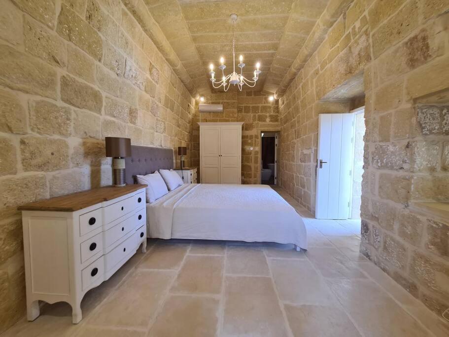 Farmhouse Villa With Large Pool And Garden In Gozo Għarb Exterior foto